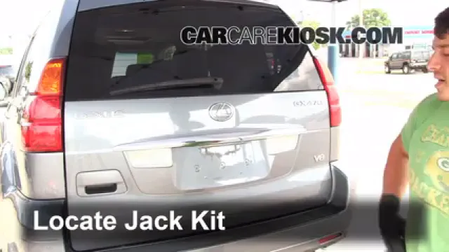 2003 Lexus GX470 4.7L V8 Levantar auto Usar el gato para levantar el auto